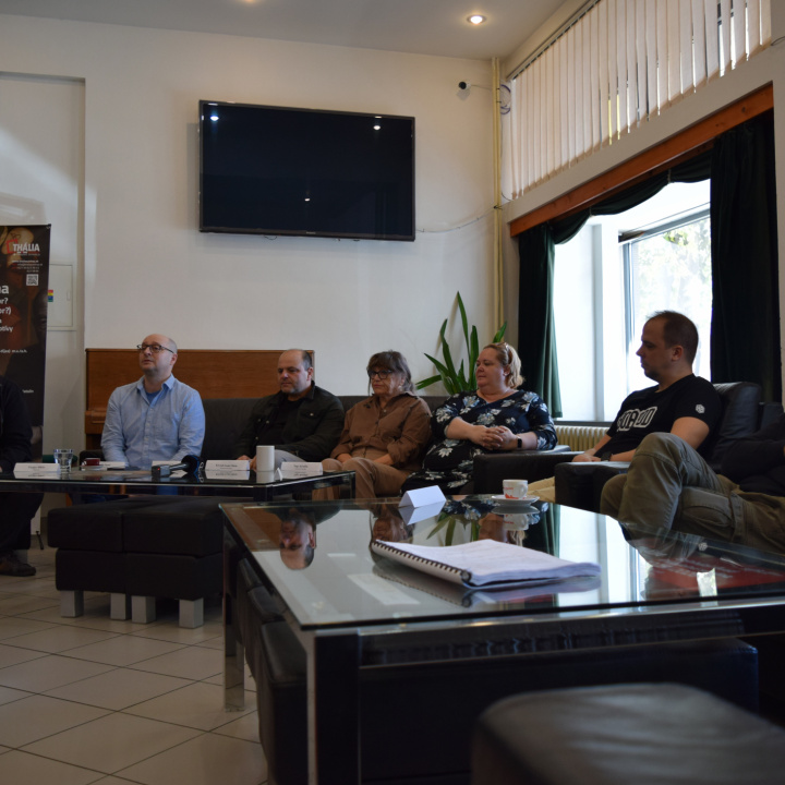 Recenzia od Márai boxuje v košickom Divadle Thália – výnimočná premiéra sezóny 2025/26